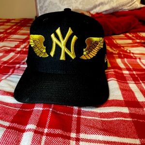 Custom Gold Wings NY Yankees fired hat size 7 1/4 can make in other sizes.